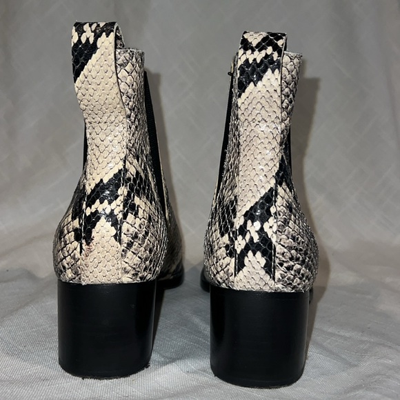 Sz 36.5 6.5 Rag & Bone Snakeskin Chelsea Ankle Boots Booties - Picture 5 of 6